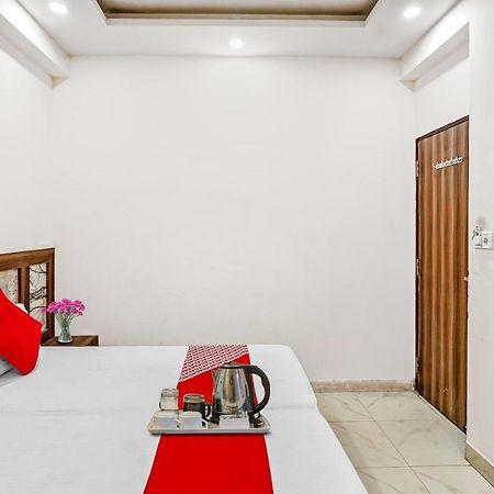 Oyo 88326 Hotel Cloud 9 New Delhi Exterior foto