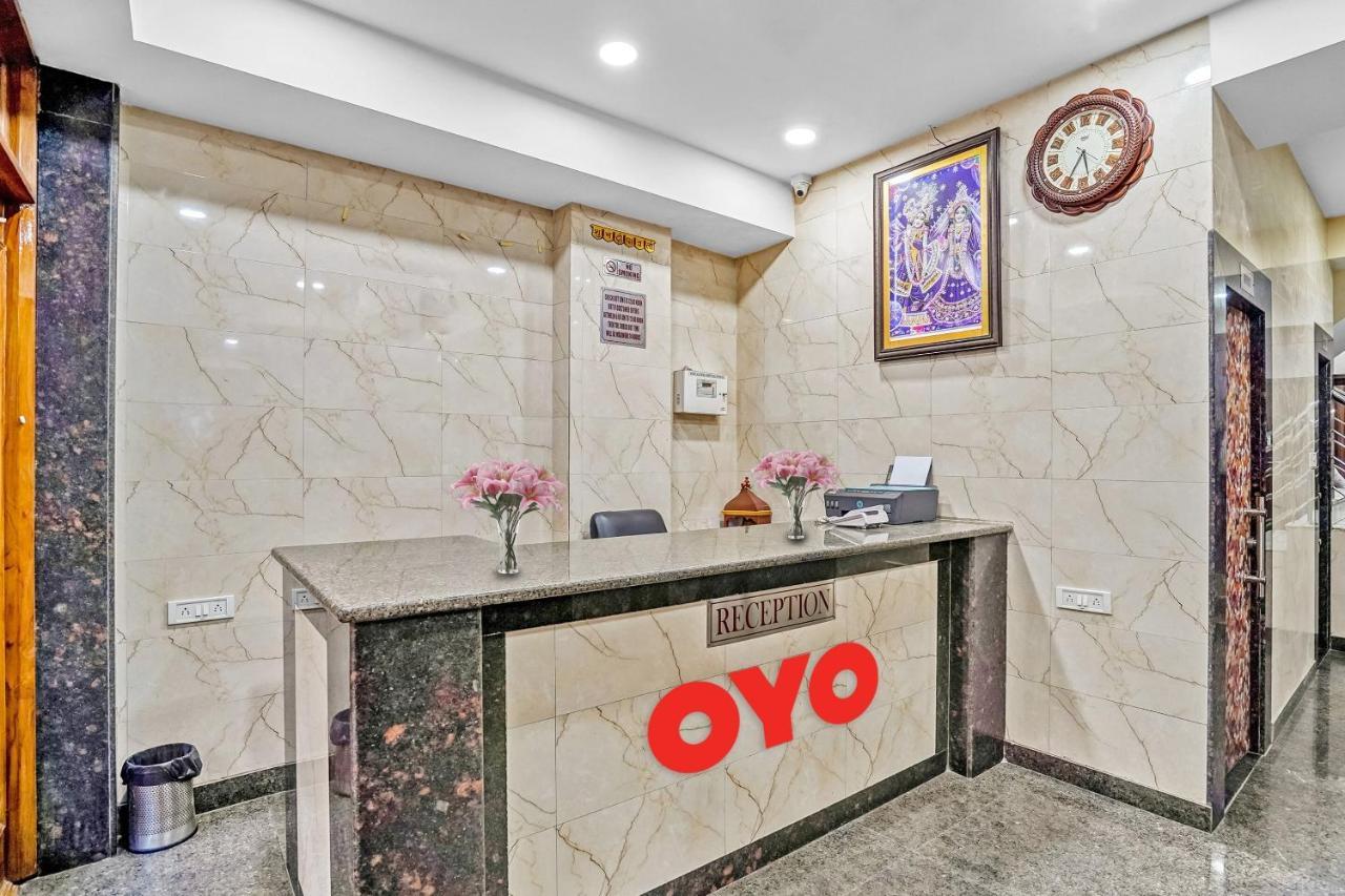 Oyo 88326 Hotel Cloud 9 New Delhi Exterior foto