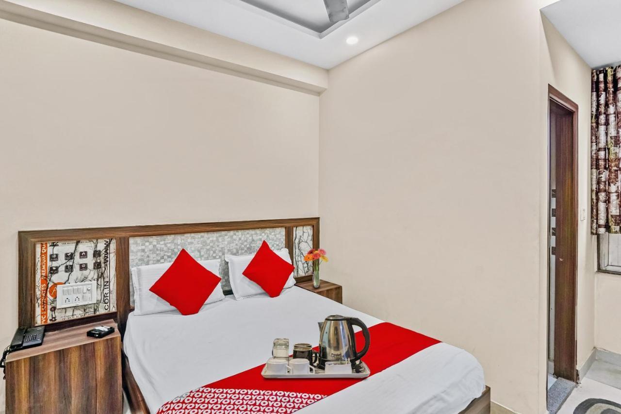 Oyo 88326 Hotel Cloud 9 New Delhi Exterior foto